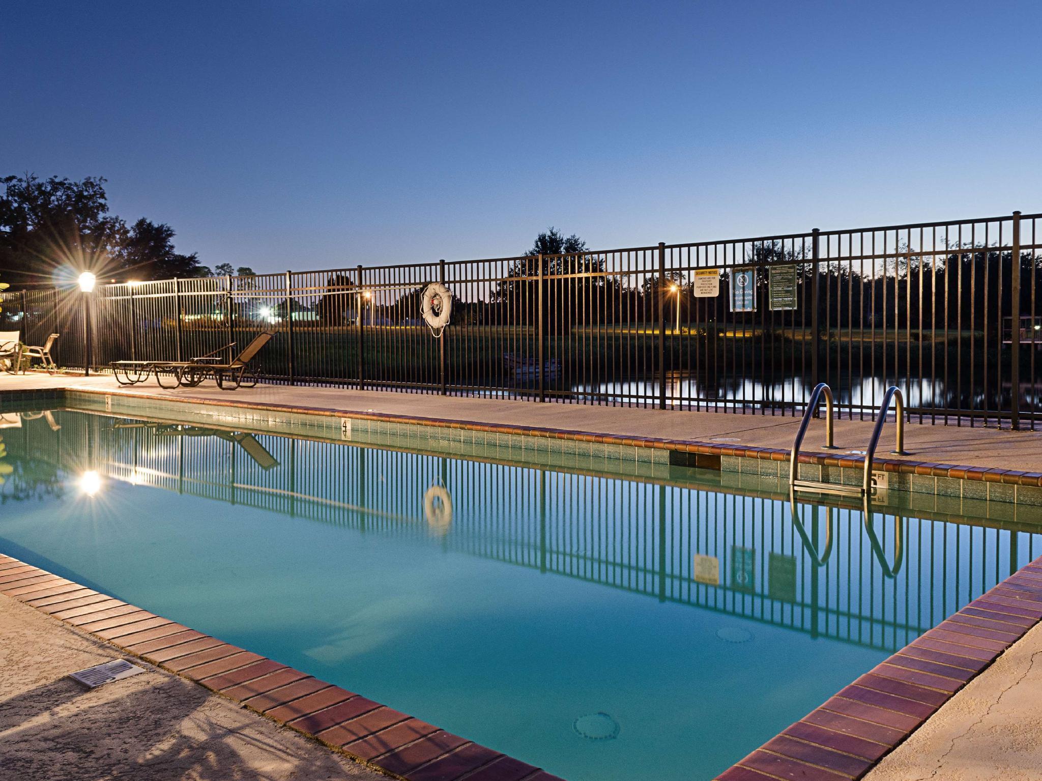 Hotel La Quinta By Wyndham Biloxi Exterior foto